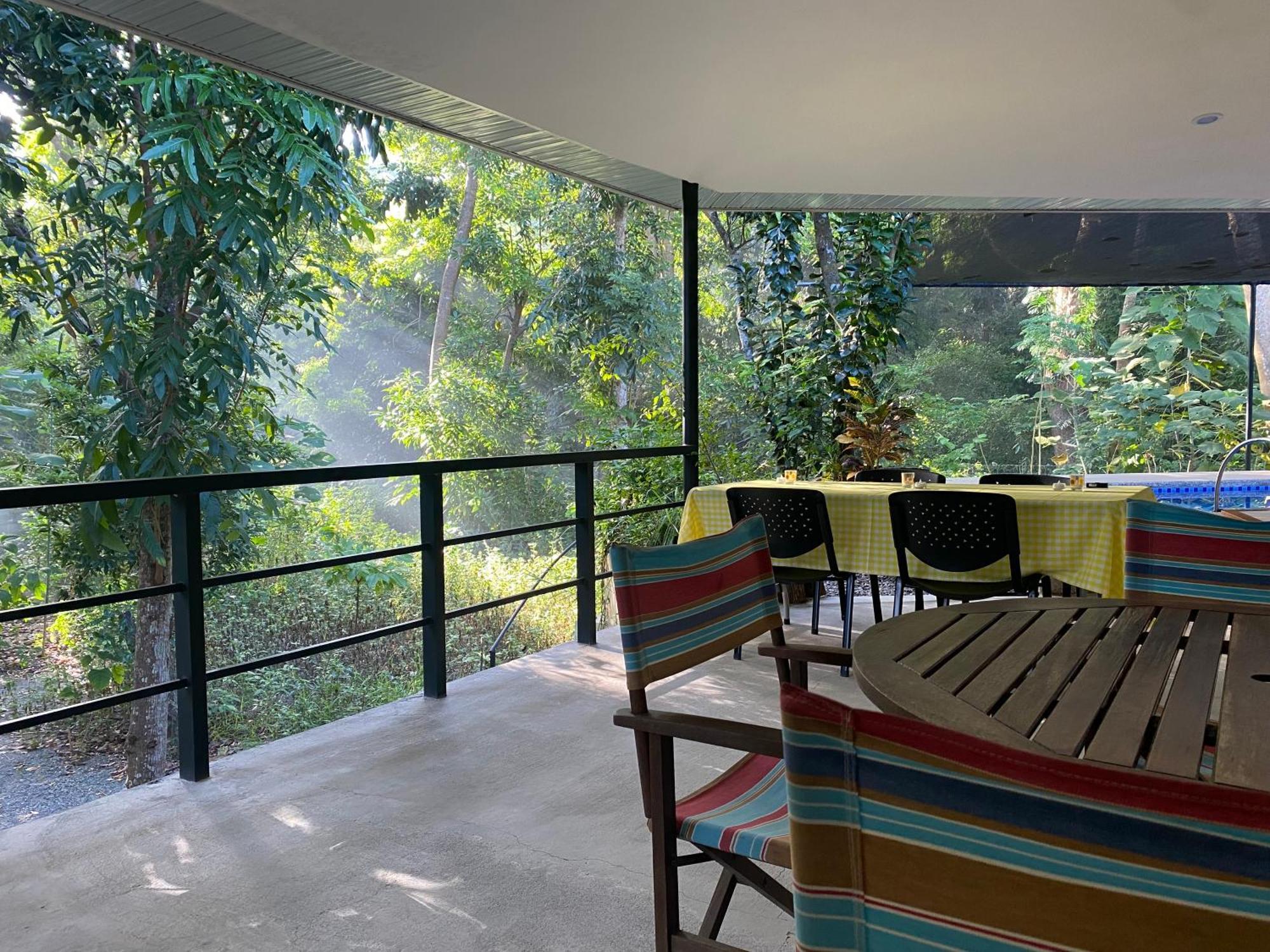 Balai Benedicere Bed & Breakfast Bacnotan Luaran gambar