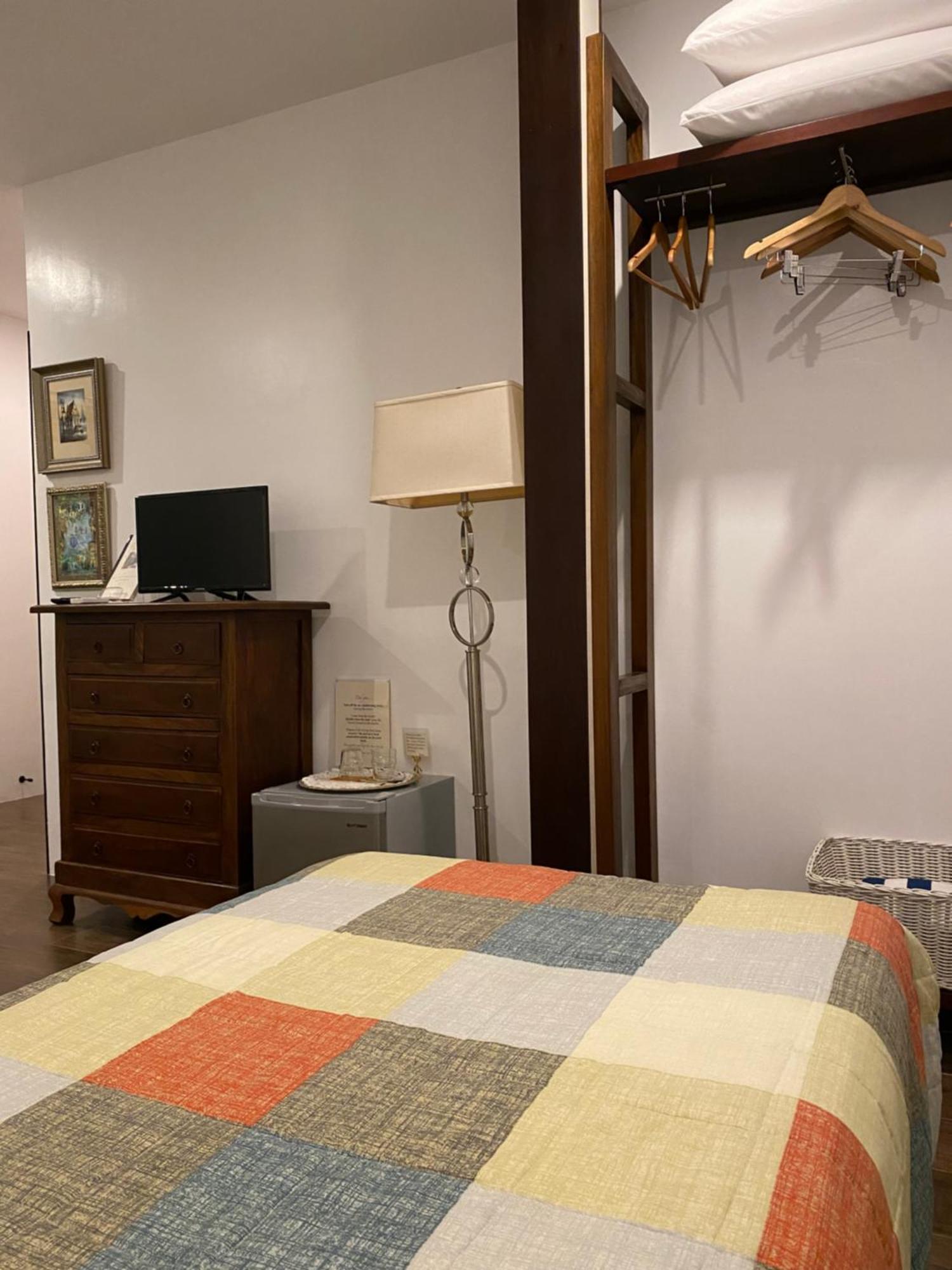 Balai Benedicere Bed & Breakfast Bacnotan Luaran gambar